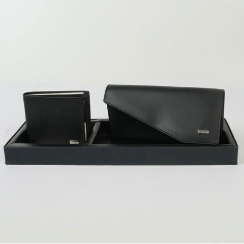 Leather Gift combo set comprising men wallet and female wallet