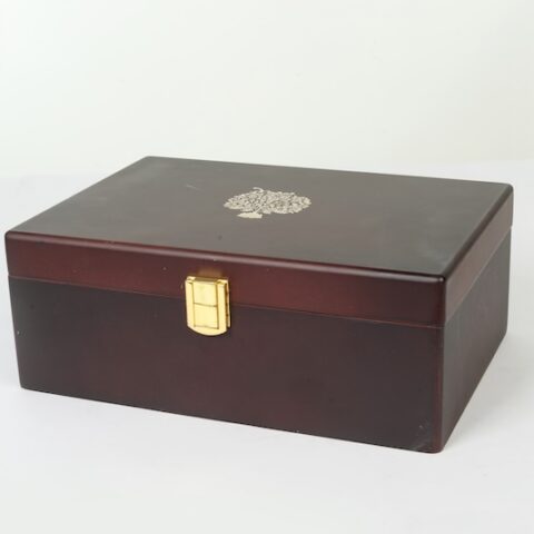 Elegant Wooden Storage Box with 6 Compartments