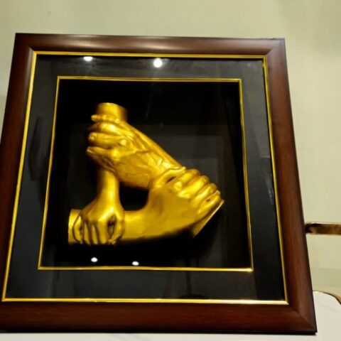 Golden Couple Hand Casting Frame
